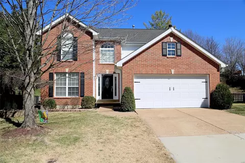 1111 Gateford Ridge Ct, Ballwin, MO 63021