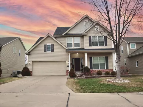 1602 Crimson Hills Dr, Saint Peters, MO 63376