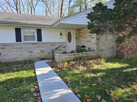 2750 Stonecrest Dr, Arnold, MO 63010