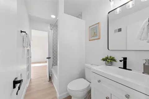 Bath - 10076 Baltimore Ave, Saint Ann, MO 63074 photo 1 of 2