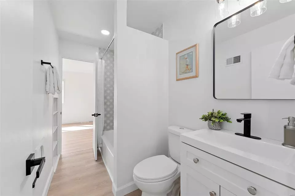 Bath - 10076 Baltimore Ave, Saint Ann, MO 63074 photo 1 of 2