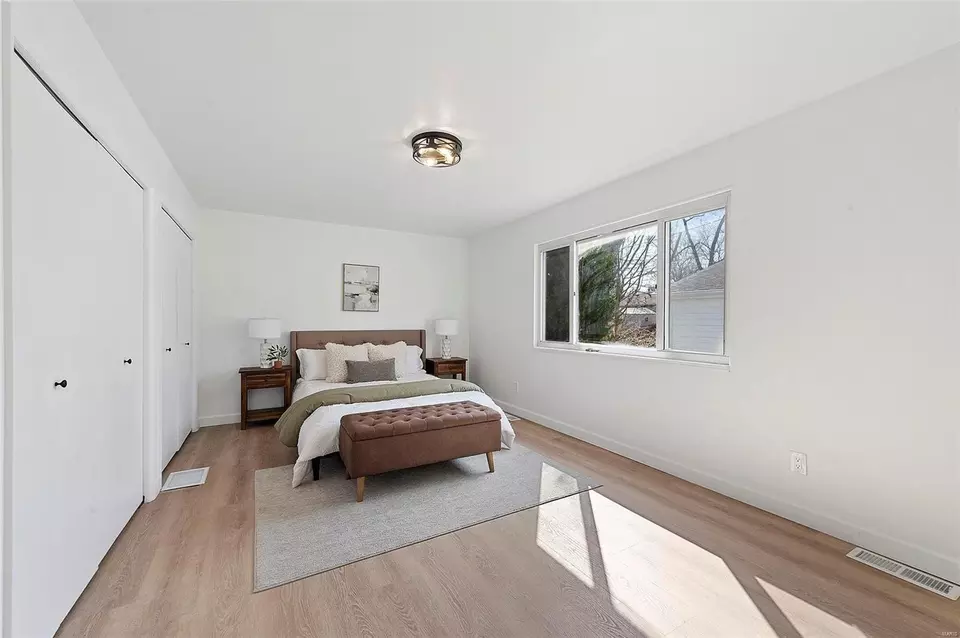 Bedroom - 10076 Baltimore Ave, Saint Ann, MO 63074 photo 1 of 6