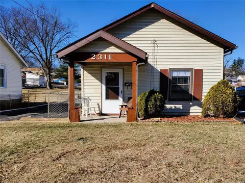 2311 Gaebler Ave, Saint Louis, MO 63114