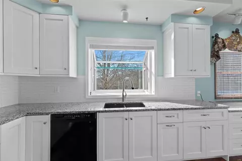 Kitchen - 5 Timber Ridge Estates Ct, Wildwood, MO 63011 photo 5 of 5