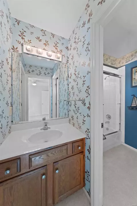 Bath - 5 Timber Ridge Estates Ct, Wildwood, MO 63011 photo 1 of 7