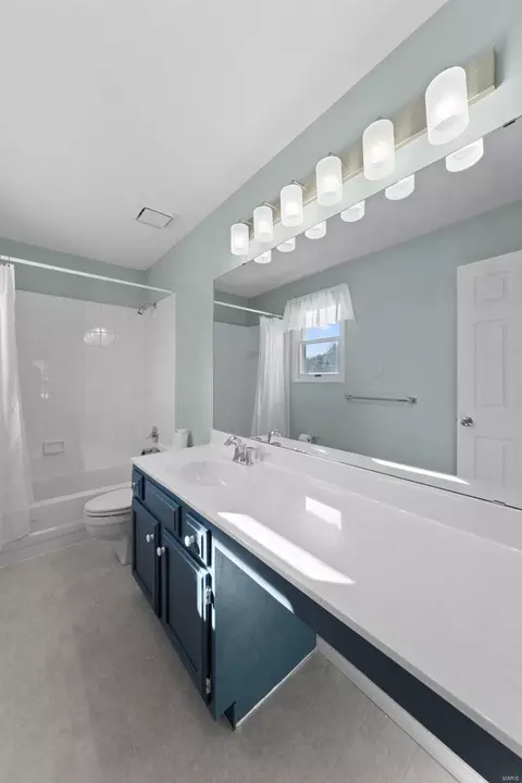 Bath - 5 Timber Ridge Estates Ct, Wildwood, MO 63011 photo 4 of 7