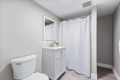 Bath - 6026 Hancock Ave, Saint Louis, MO 63139 photo 2 of 2