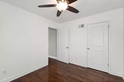 Bedroom - 6026 Hancock Ave, Saint Louis, MO 63139 photo 4 of 7