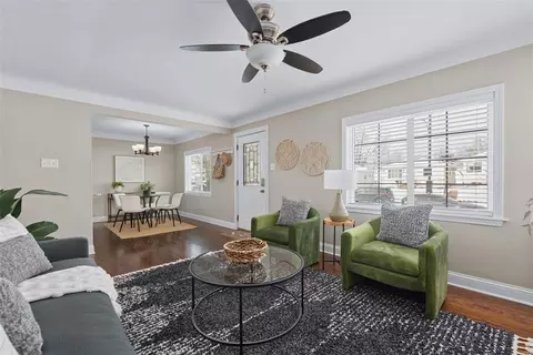 Living - 6026 Hancock Ave, Saint Louis, MO 63139 photo 1 of 2