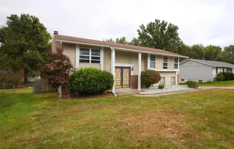 44 Countryside Dr, Saint Peters, MO 63376