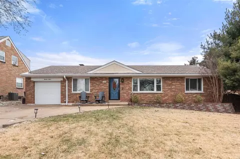 7015 Itaska Dr, Saint Louis, MO 63123