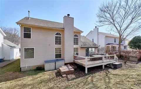 Exterior - 351 Buckhurst Dr, Ballwin, MO 63021 photo 4 of 10