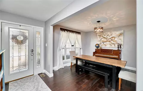 Entry Way - 351 Buckhurst Dr, Ballwin, MO 63021 photo 1 of 4