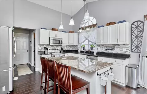 Kitchen - 351 Buckhurst Dr, Ballwin, MO 63021 photo 4 of 5