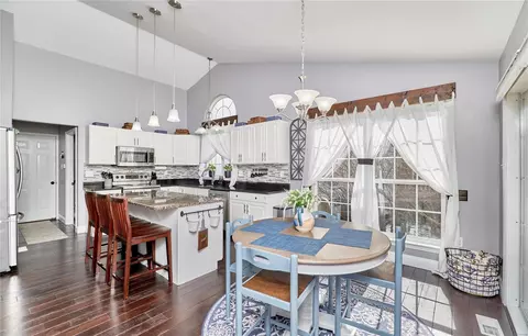 Kitchen - 351 Buckhurst Dr, Ballwin, MO 63021 photo 3 of 5