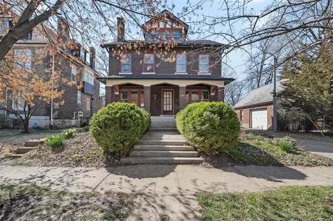 2934 Allen Ave, Saint Louis, MO 63104