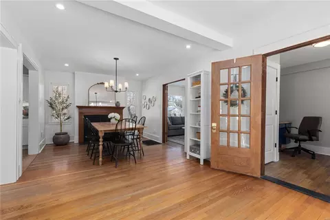 Entry Way - 615 Fairview Ave, Webster Groves, MO 63119 photo 2 of 5