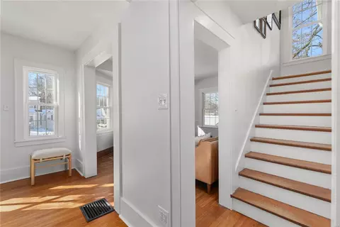 Entry Way - 615 Fairview Ave, Webster Groves, MO 63119 photo 4 of 5