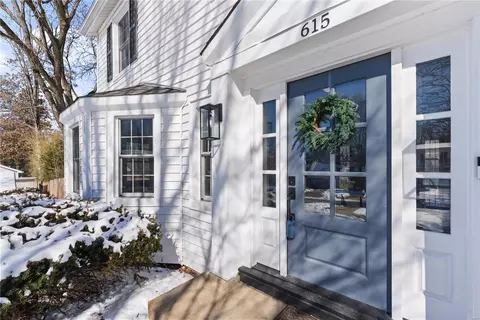 Exterior - 615 Fairview Ave, Webster Groves, MO 63119 photo 2 of 12
