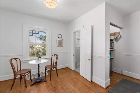 Dining - 615 Fairview Ave, Webster Groves, MO 63119 photo 4 of 4