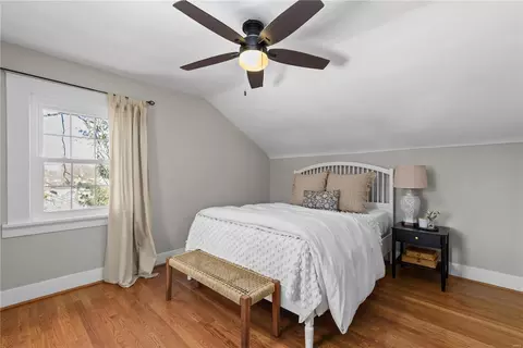 Bedroom - 615 Fairview Ave, Webster Groves, MO 63119 photo 1 of 8