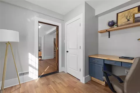 Entry Way - 615 Fairview Ave, Webster Groves, MO 63119 photo 3 of 5