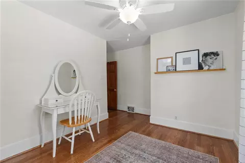 Bedroom - 615 Fairview Ave, Webster Groves, MO 63119 photo 4 of 8