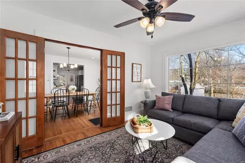 Living - 615 Fairview Ave, Webster Groves, MO 63119 photo 2 of 3