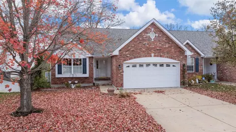 1627 Polar Dr, Wentzville, MO 63385