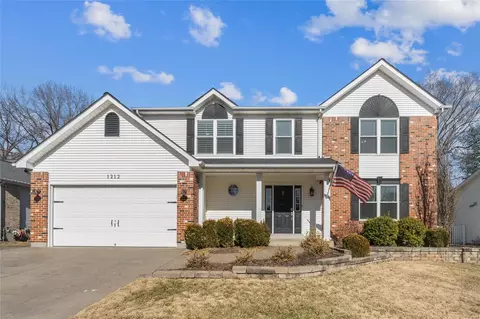 1212 Montevale Ct, Fenton, MO 63026