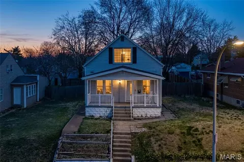 3729 Upton St, Saint Louis, MO 63116