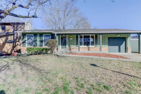 4507 Niagara Dr, Saint Louis, MO 63129