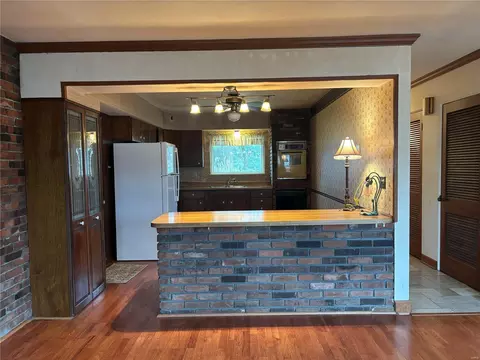 221 Ries Rd, Ballwin, MO 63021 photo 7