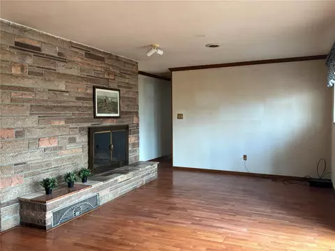 221 Ries Rd, Ballwin, MO 63021 photo 5