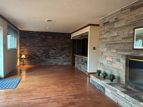 221 Ries Rd, Ballwin, MO 63021 photo 3