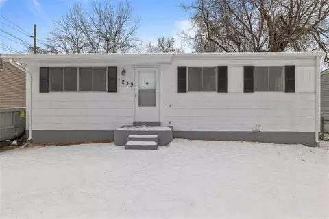 1239 Rhea Ave, Saint Louis, MO 63138