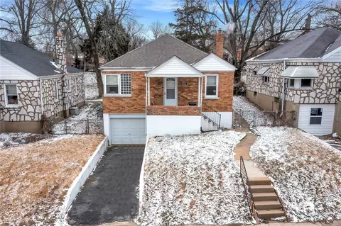 7024 Claremore Ave, Saint Louis, MO 63121