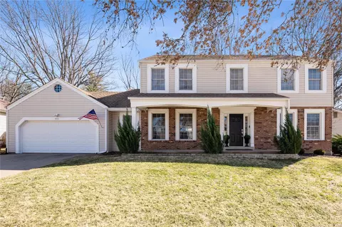 15534 Canyon View Ct, Chesterfield, MO 63017