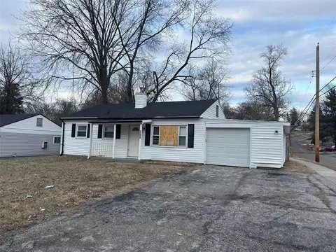 5300 Grove Ave, Saint Louis, MO 63135