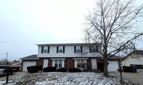 303 Spencer Pl #303-305, Saint Peters, MO 63376