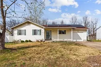 1313 Shallow Lake Dr, O'fallon, MO 63366