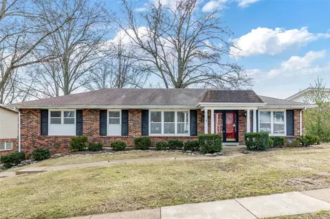 3216 Yorkchester Dr, Saint Louis, MO 63129