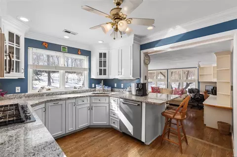 1611 Forest Aire St, Frontenac, MO 63131 photo 29