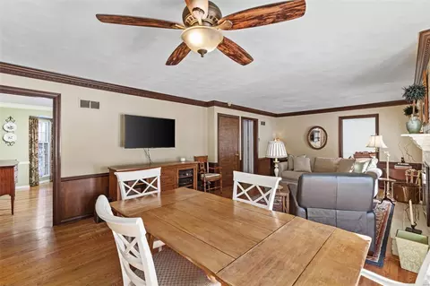 1611 Forest Aire St, Frontenac, MO 63131 photo 24