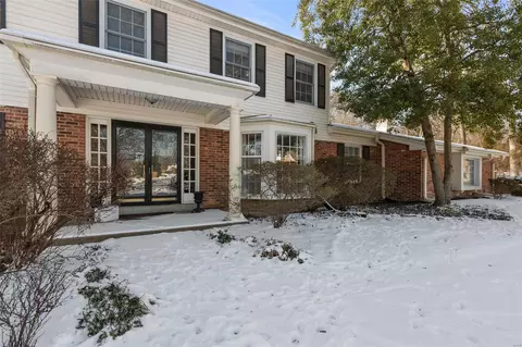 1611 Forest Aire St, Frontenac, MO 63131 photo 12