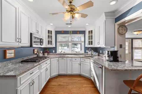 1611 Forest Aire St, Frontenac, MO 63131 photo 27