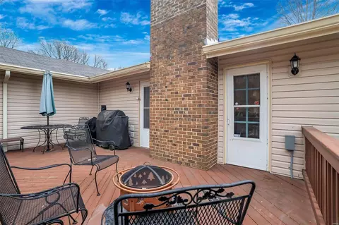 Exterior - 627 Applecross Ct, Manchester, MO 63021 photo 5 of 7