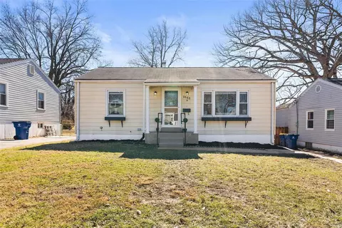 9666 Lilly Jean Dr, Saint Louis, MO 63134