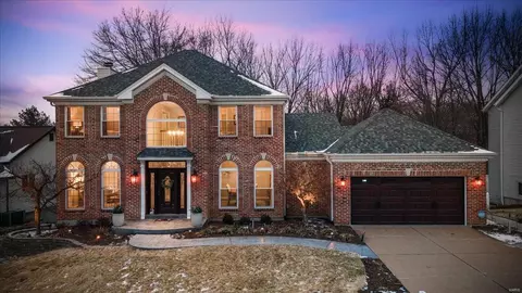7641 River Walk Ct, Saint Louis, MO 63129