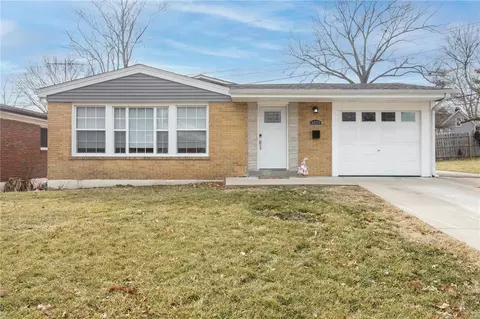 1435 Purdue Ave, Saint Louis, MO 63130